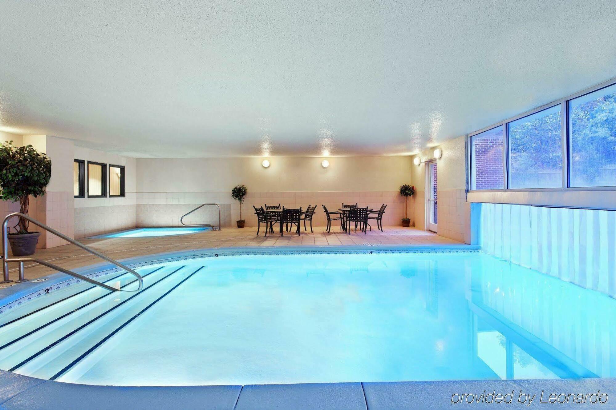 Country Inn & Suites By Radisson, Charlotte University Place, Nc Bagian luar foto